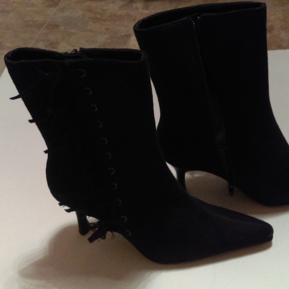 Nature Breeze Shoes - Nature Breeze Black Faux suede boots sz 6 1/2 New!